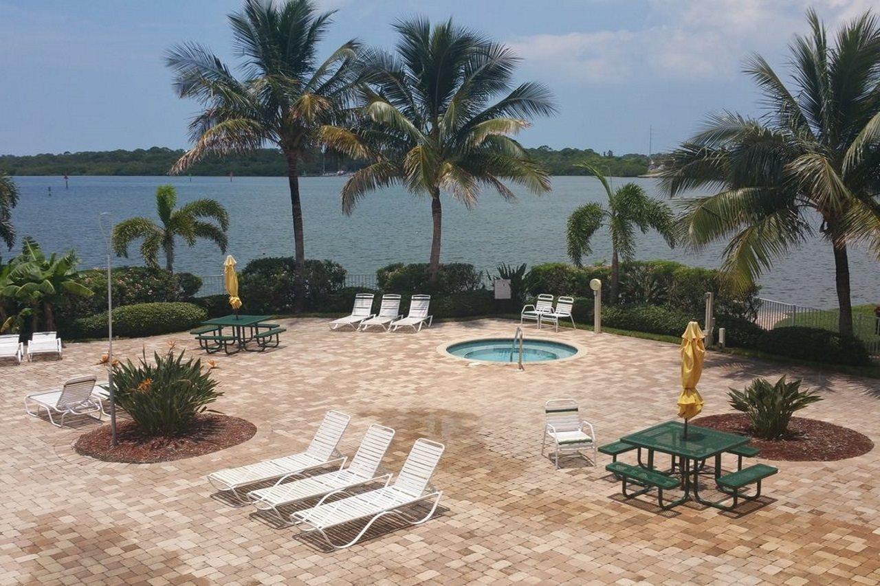 סיינט פיטרסברג Boca Ciega Resort By Travel Resort Services מראה חיצוני תמונה